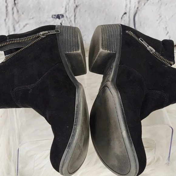 American Rag Abby Black Suede Ankle Bootie Round Toe Block Heel Double Zip 9.5 - Picture 7 of 14